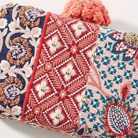 Anthropologie Nadia Pink Embroidered Clutch - Picture 2 of 7
